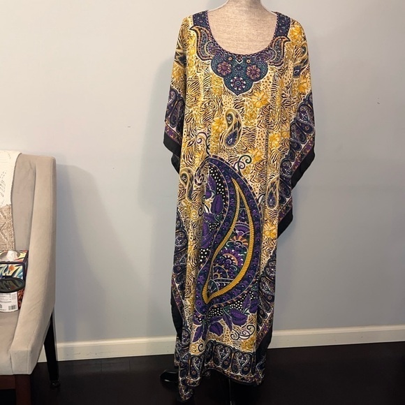 Sante Classics Floral Dashiki Maxi Dress Kaftan One Size
NEW! 40" W, 57" H - Picture 1 of 7